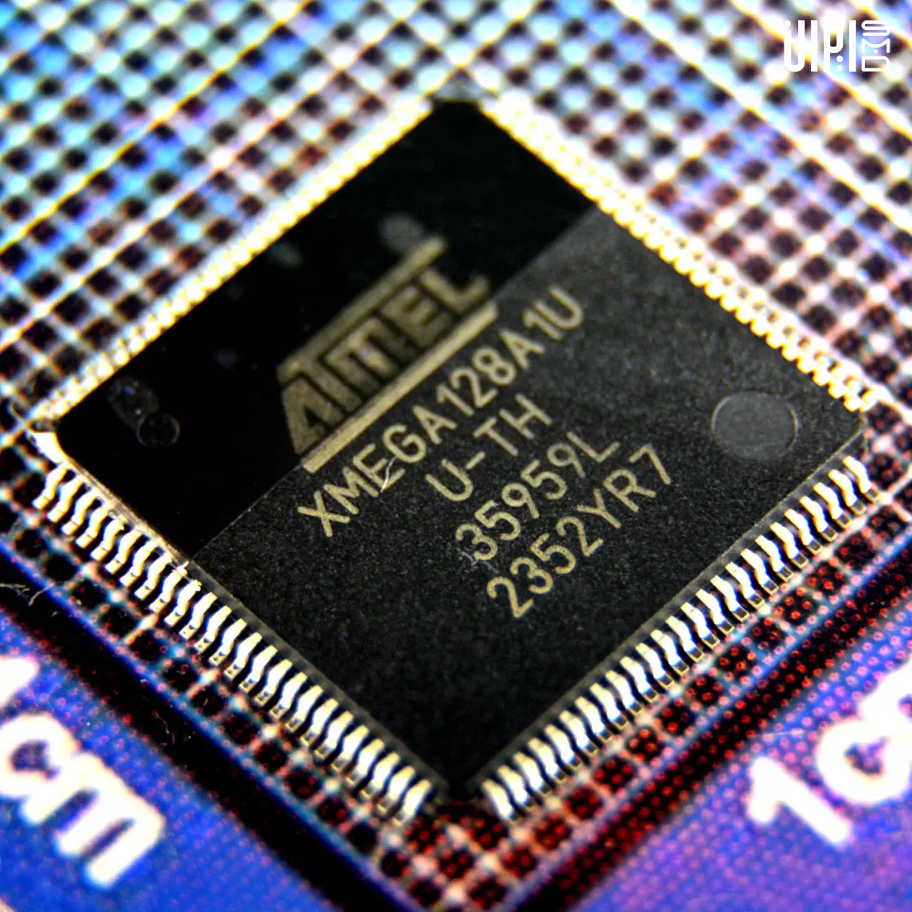 میکروکنترلر ATXMEGA128A1U-AU