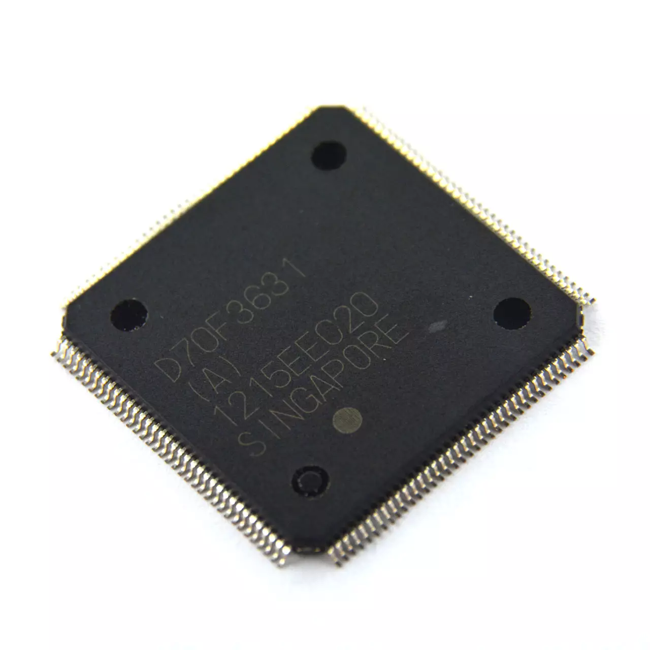 ECU D70F3631-A