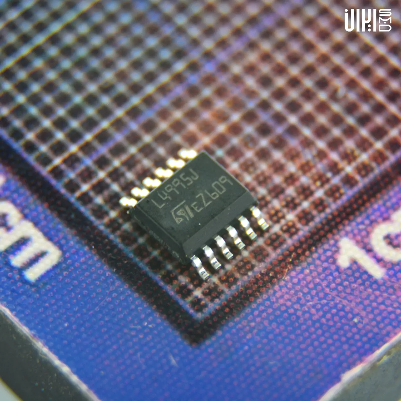 ECU  L4995JTR
