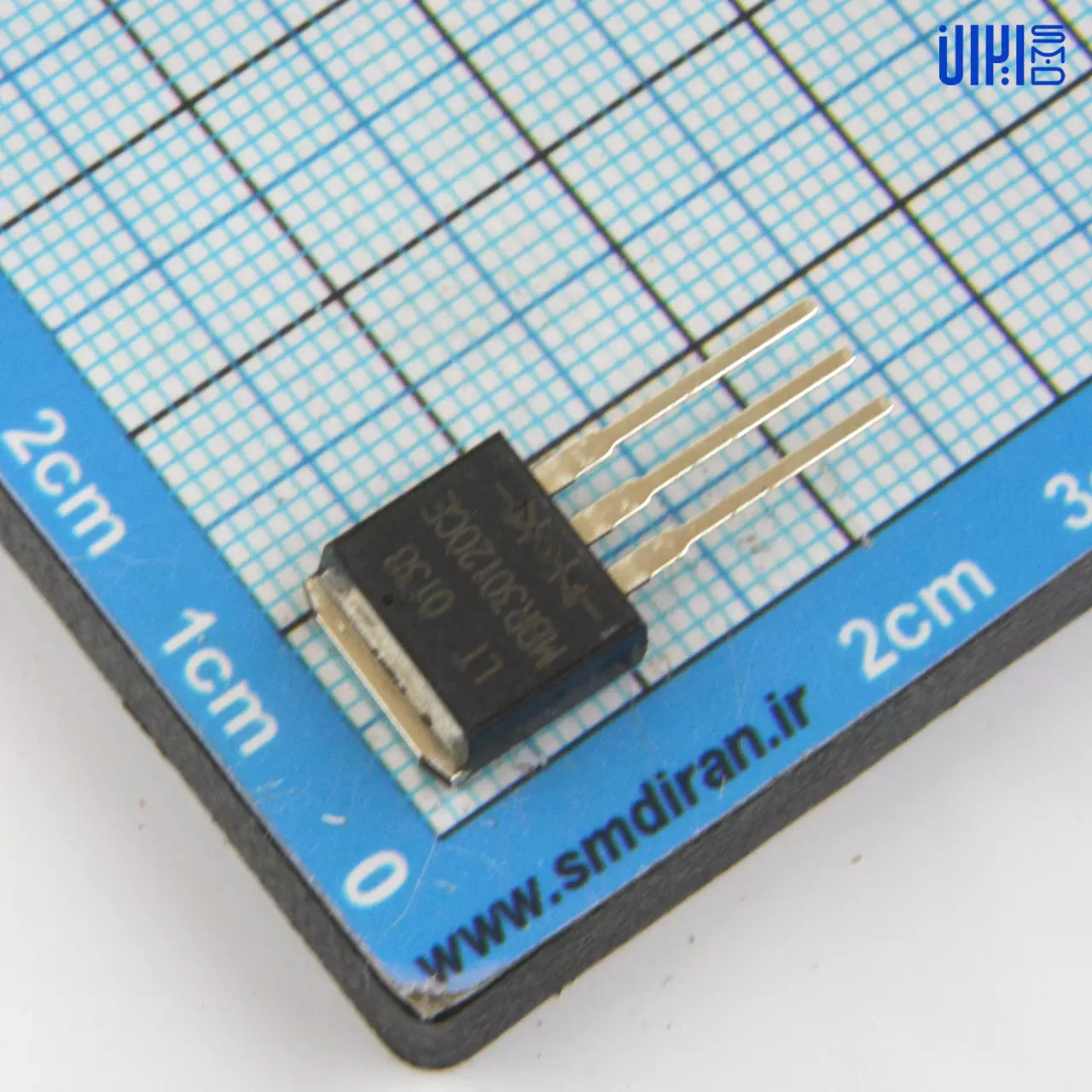Dual Schottky barrier rectifier diode, 120V reverse voltage, 30A total current (15A per leg) — Package: TO-220AB